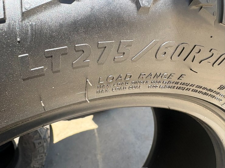 #42067-•-lot-of-(4)-275/60r20-tires-image-5