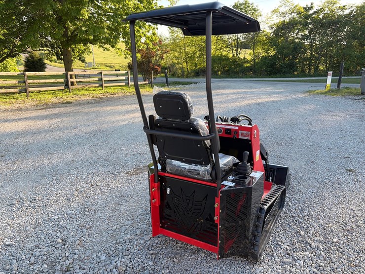 #222-•-unused-2026-ssl580-ride-on-skid-steer-loader-image-4