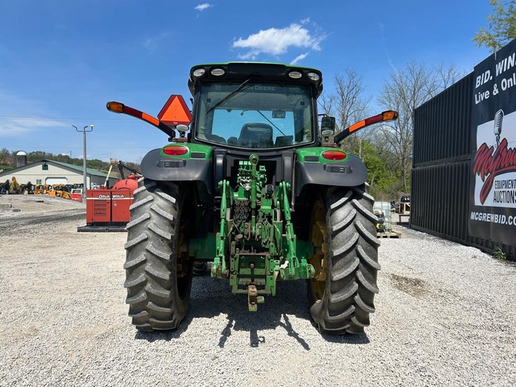 2018-john-deere-6215r-image-3