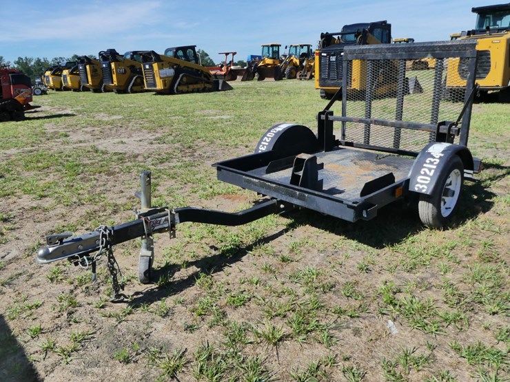 toro-equipment-trailer-image-2