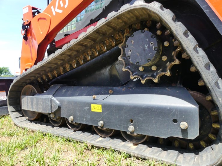 2024-kubota-svl75-3-image-5