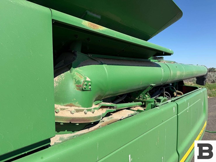 2009-john-deere-9770-sts-image-114