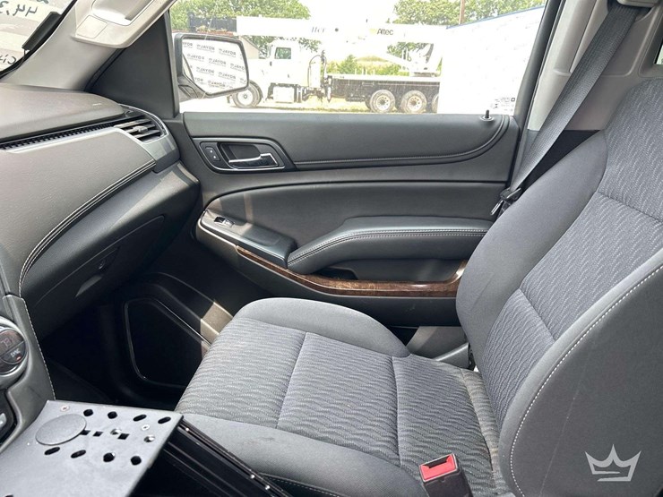 2020-chevrolet-tahoe-image-19