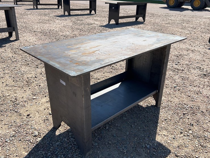 shop-table-image-4