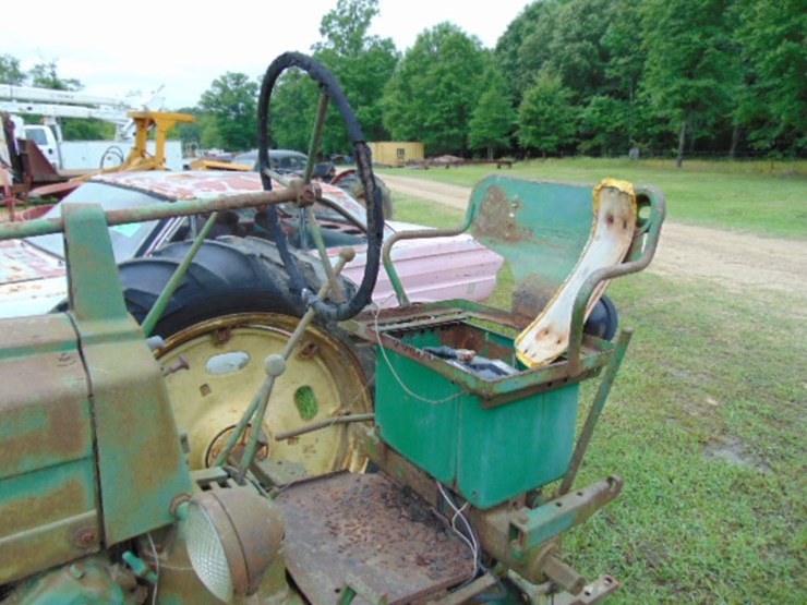 1990-john-deere-50-image-5
