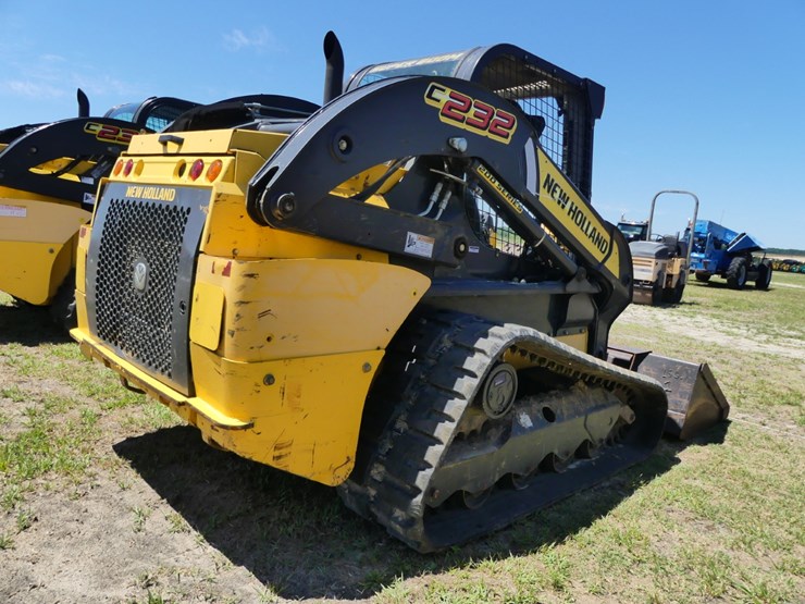 2018-new-holland-c232-image-3