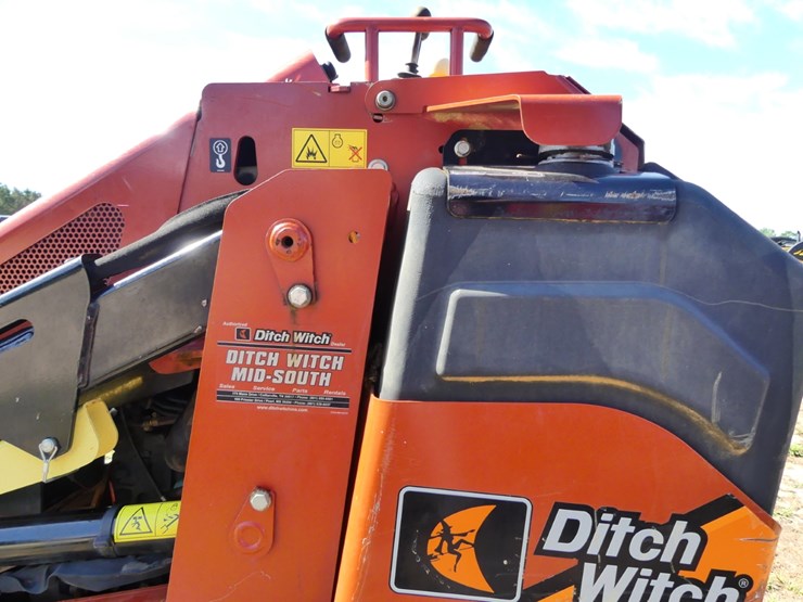 2021-ditch-witch-sk800-image-8