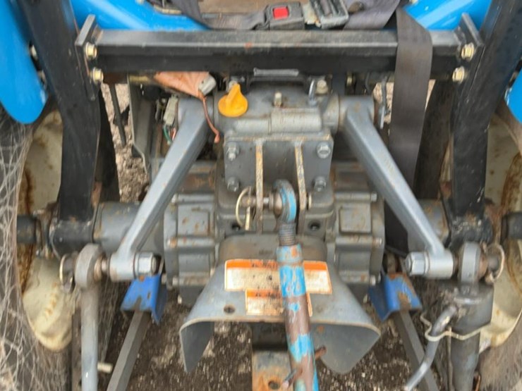 #2400-•-new-holland-tc25s-diesel-tractor-image-21