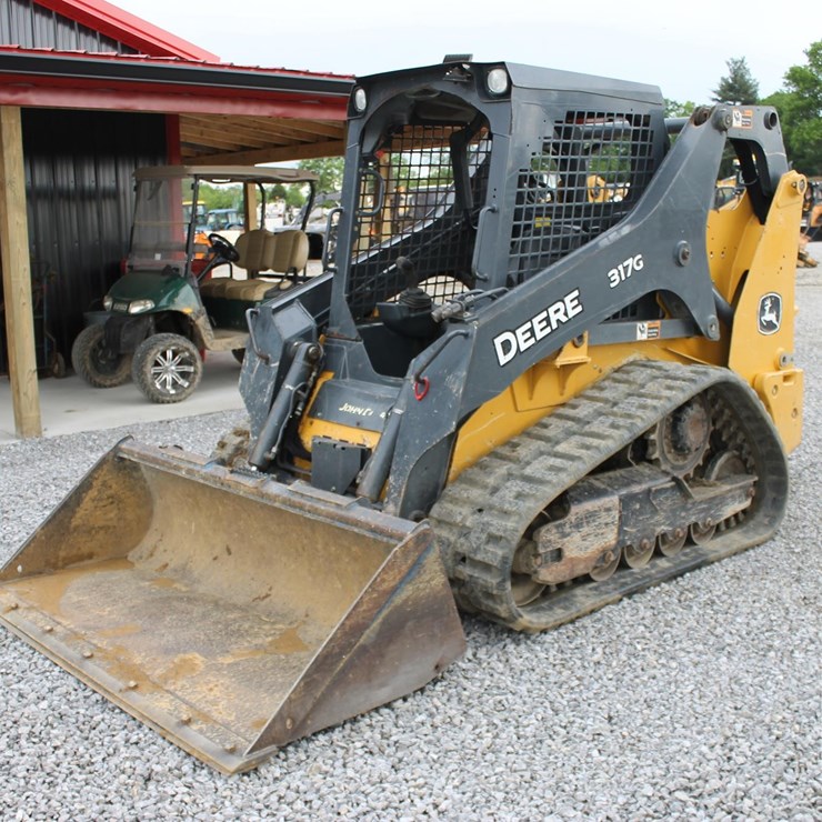DEERE 317G