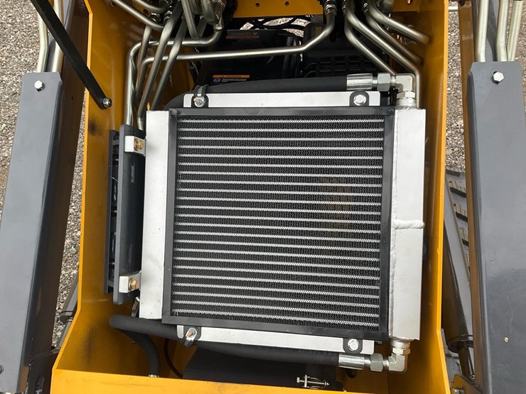 #1005-•-unused-2025-zjz-380-mini-skid-steer-loader-image-18