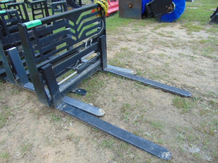 quick-attach-fork-hanger-image-1