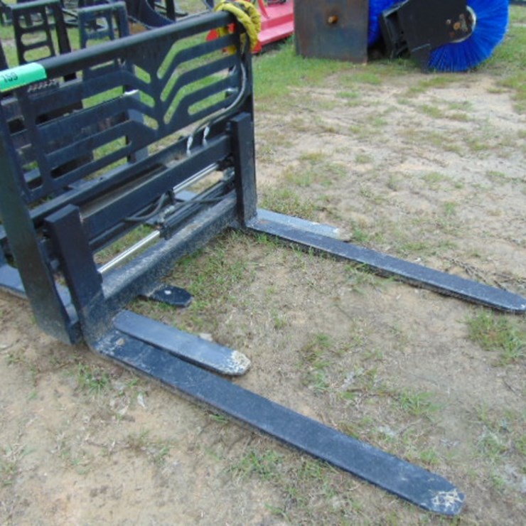 QUICK ATTACH FORK HANGER