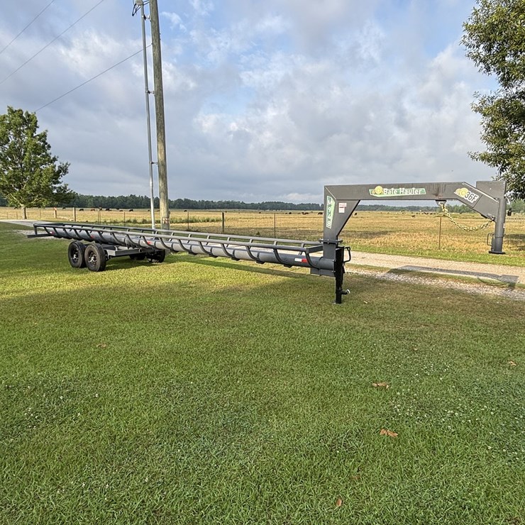 2026 West Valley 36 FT Gooseneck Hydraulic Dump Bale Wagon