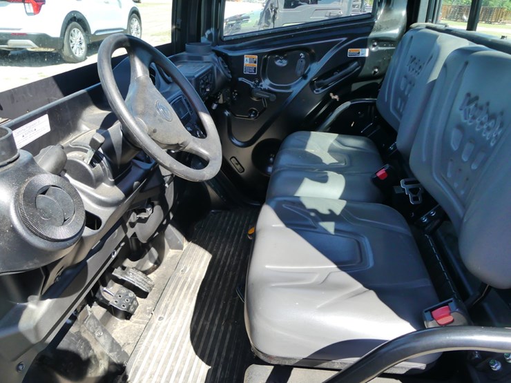 2022-kubota-rtv-x1100c-image-10