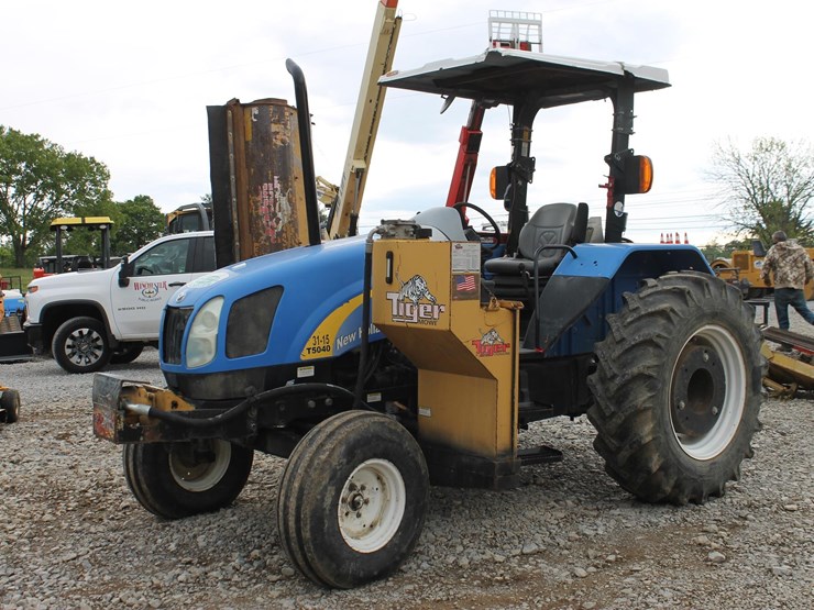 new-holland-t5040-image-1