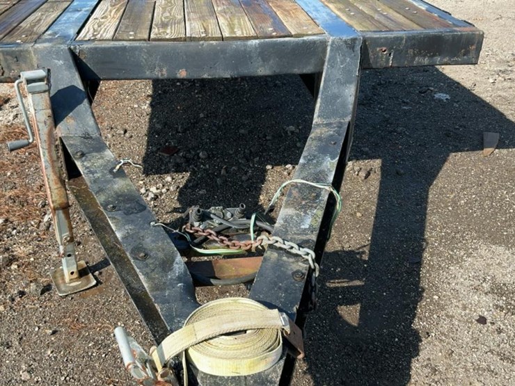 #2207-•-flatbed-equipment-trailer-image-12