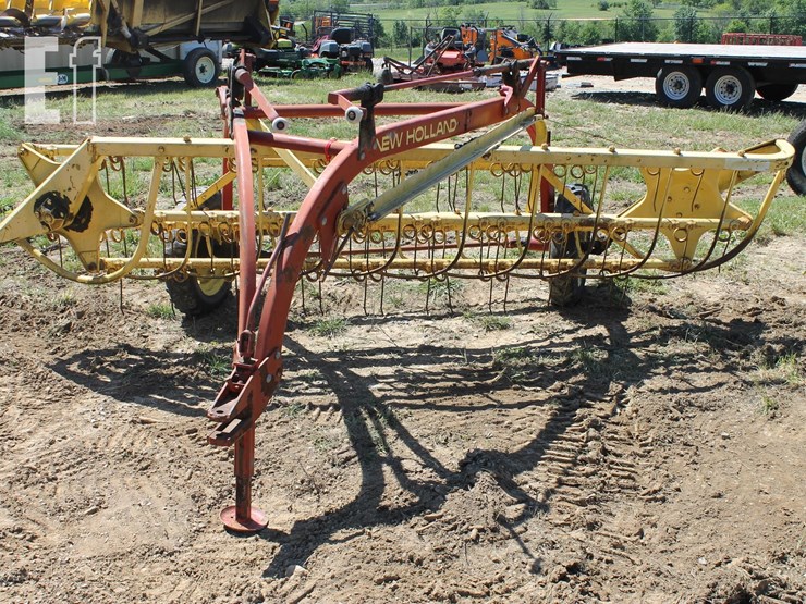 new-holland-256-image-2