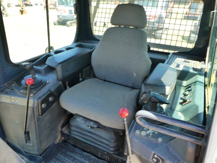 2016-deere-550k-lgp-image-12