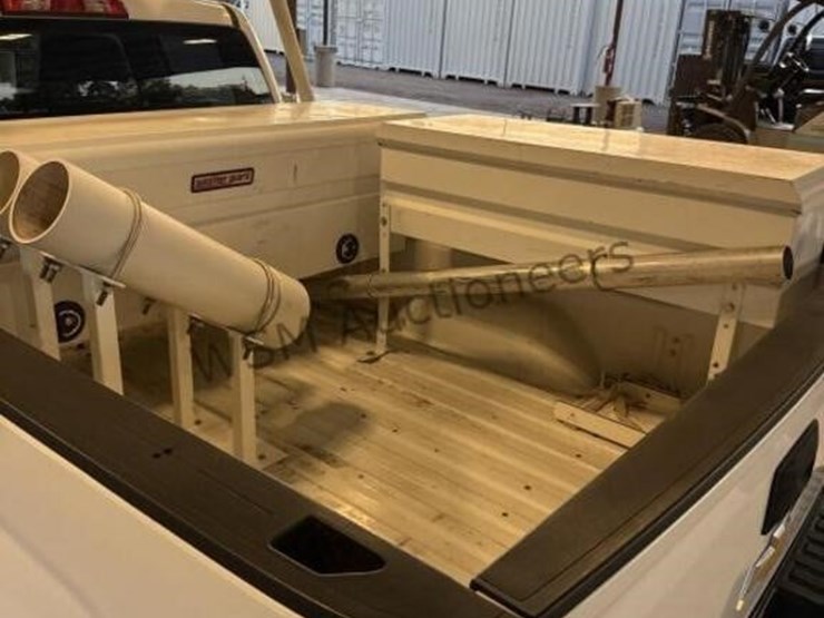 2014-chevrolet-silverado-1500-image-10