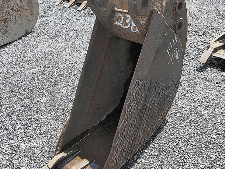 john-deere-12-image-1