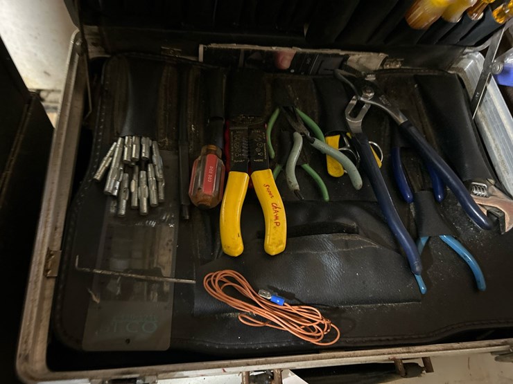 #24-•-tool-briefcase-with-tools-image-2