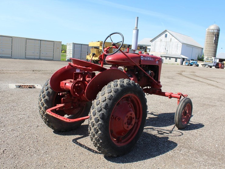 #2404-•-farmall-a-tractor-image-5