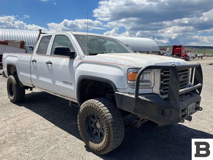 2018-gmc-sierra-2500-image-4