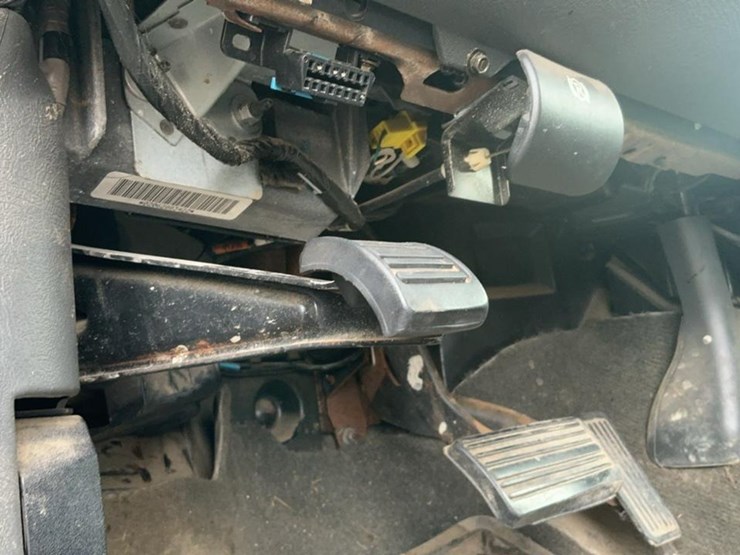 2005-chevrolet-silverado-2500hd-image-41