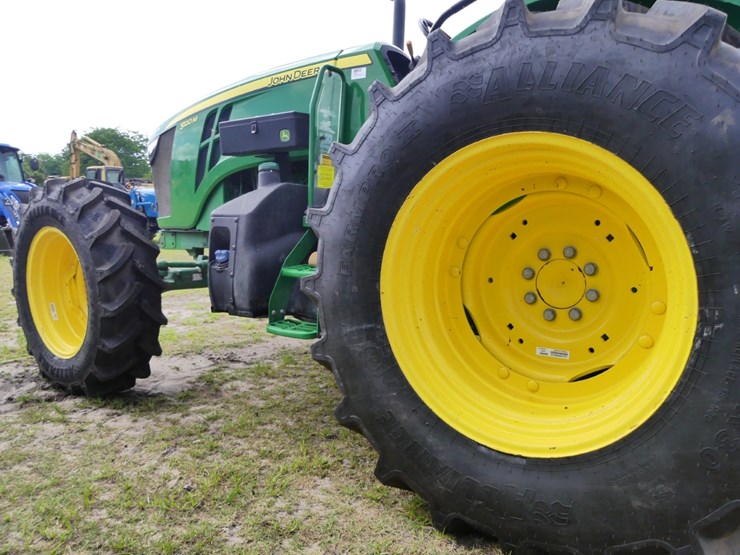 2024-john-deere-5120m-image-8