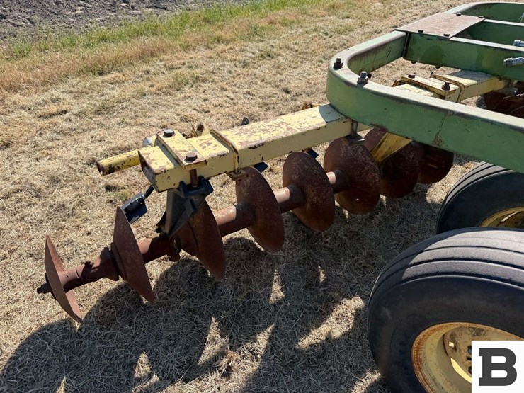 john-deere-310-image-19