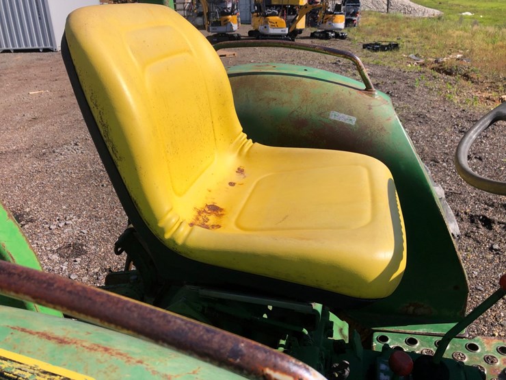 john-deere-1050-image-6
