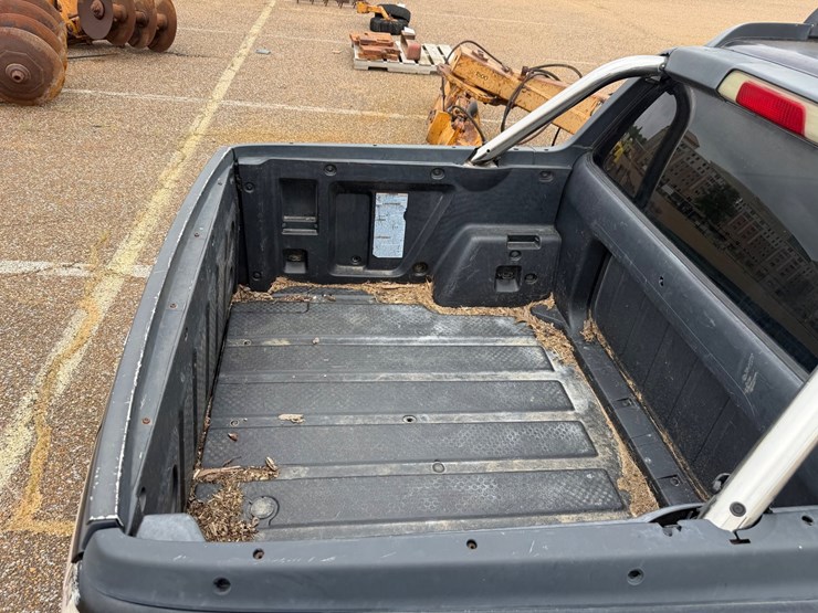 #9100-•-2004-subaru-baja-awd-image-11