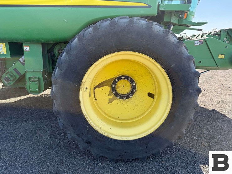 2009-john-deere-9770-sts-image-95