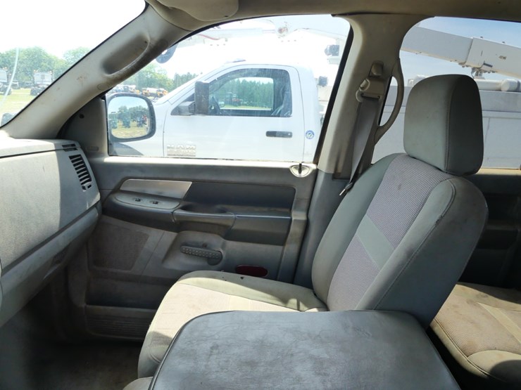 2007-dodge-ram-3500-image-11