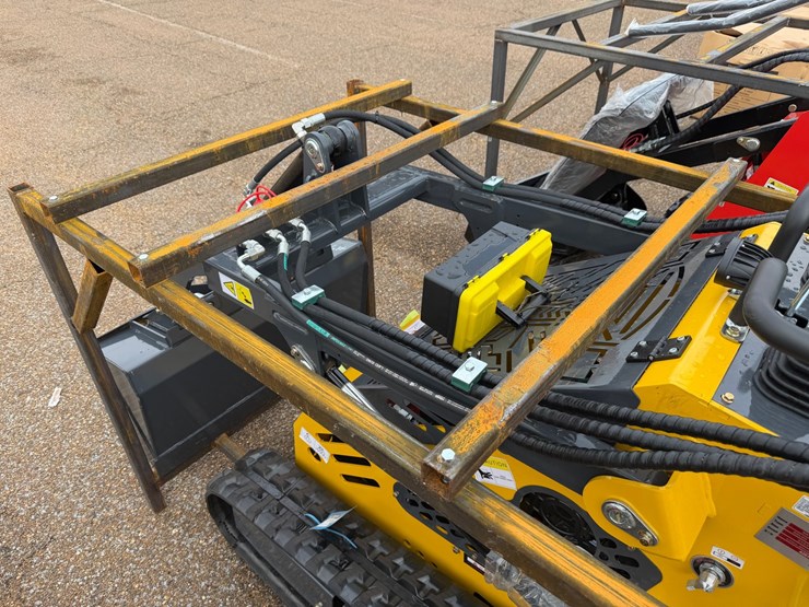 #9127-•-(new)-stand-on-mini-skid-steer-ssl60-image-9