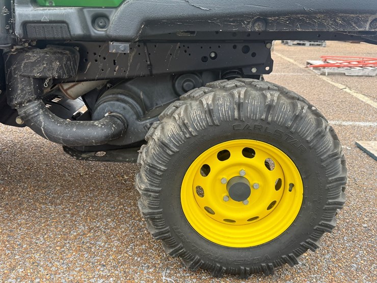 john-deere-gator-image-14