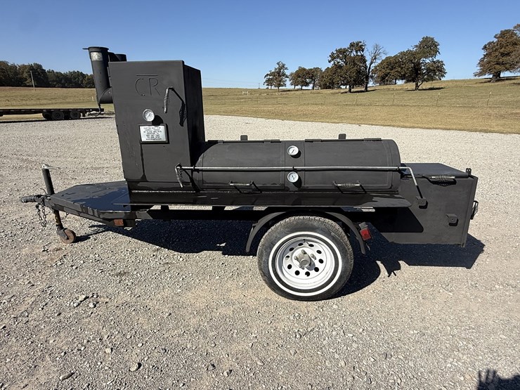 klose-pits--"mobile-catering-rig"-image-1