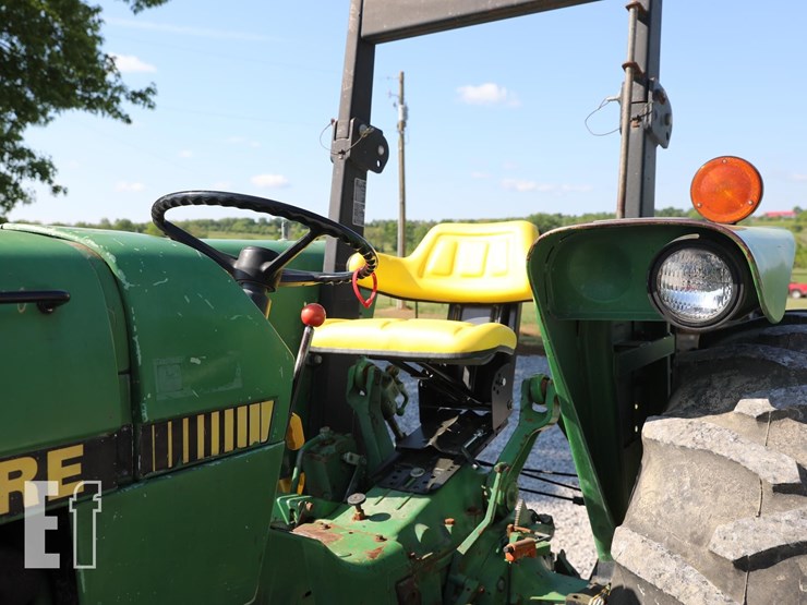 john-deere-2355-image-10