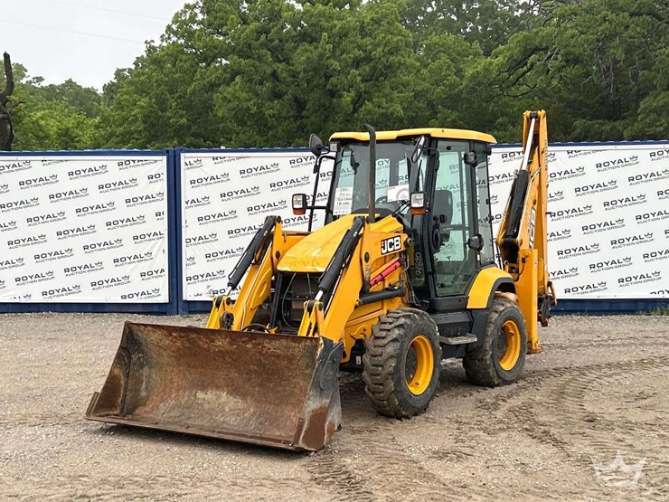 2016-jcb-3cx-image-1