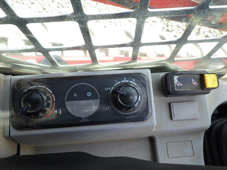 kubota-svl75-3-image-23