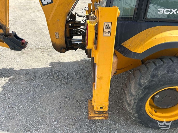 2016-jcb-3cx-image-33