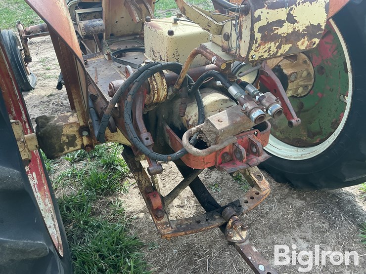cockshutt-2wd-tractor-image-18