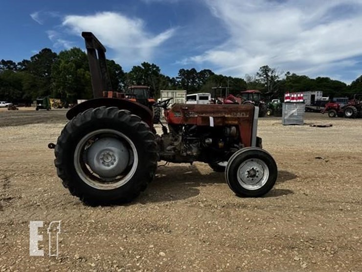 massey-ferguson-240-image-5