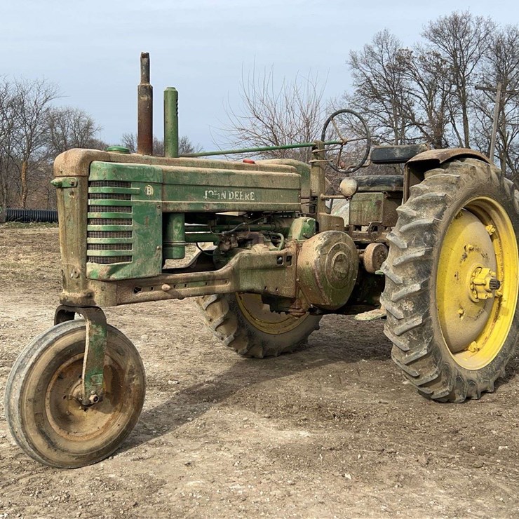 JOHN DEERE MODEL B