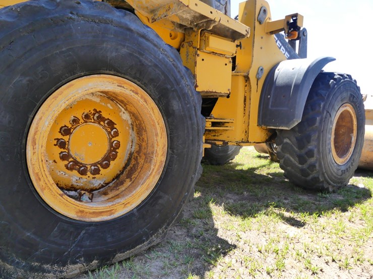 2019-deere-544l-image-6