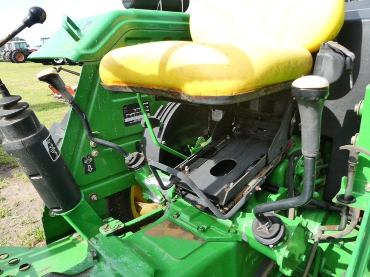2011-john-deere-5075e-image-9