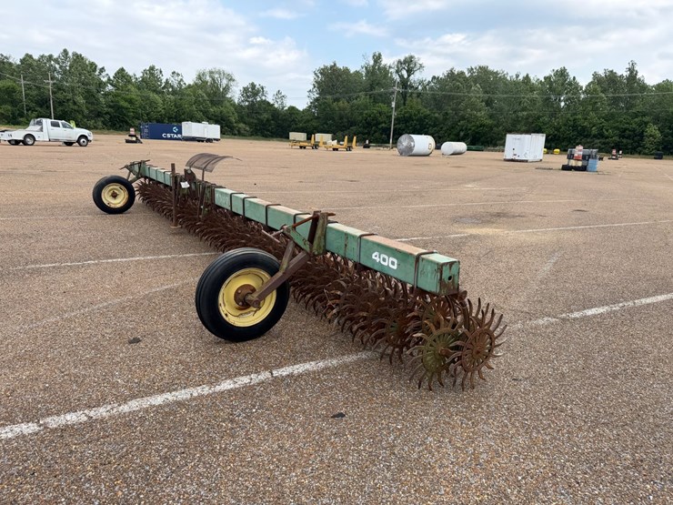 john-deere-400-image-8