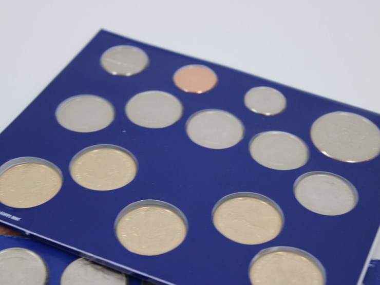#36134-•-(12)-uncirculated-proof-coin-sets-|-silver,-etc...-image-20