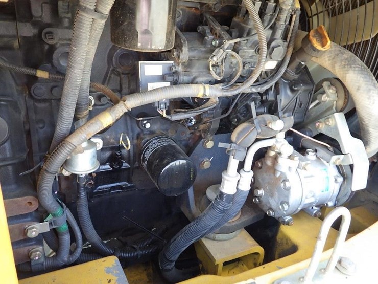 2012-john-deere-60d-image-10