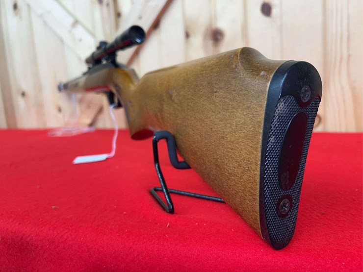 glenfield-model-60-semi-automatic-rifle-.22-lr-image-2